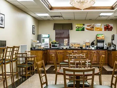 Quality Inn Airport - Cruise Port Tampa 2*,
