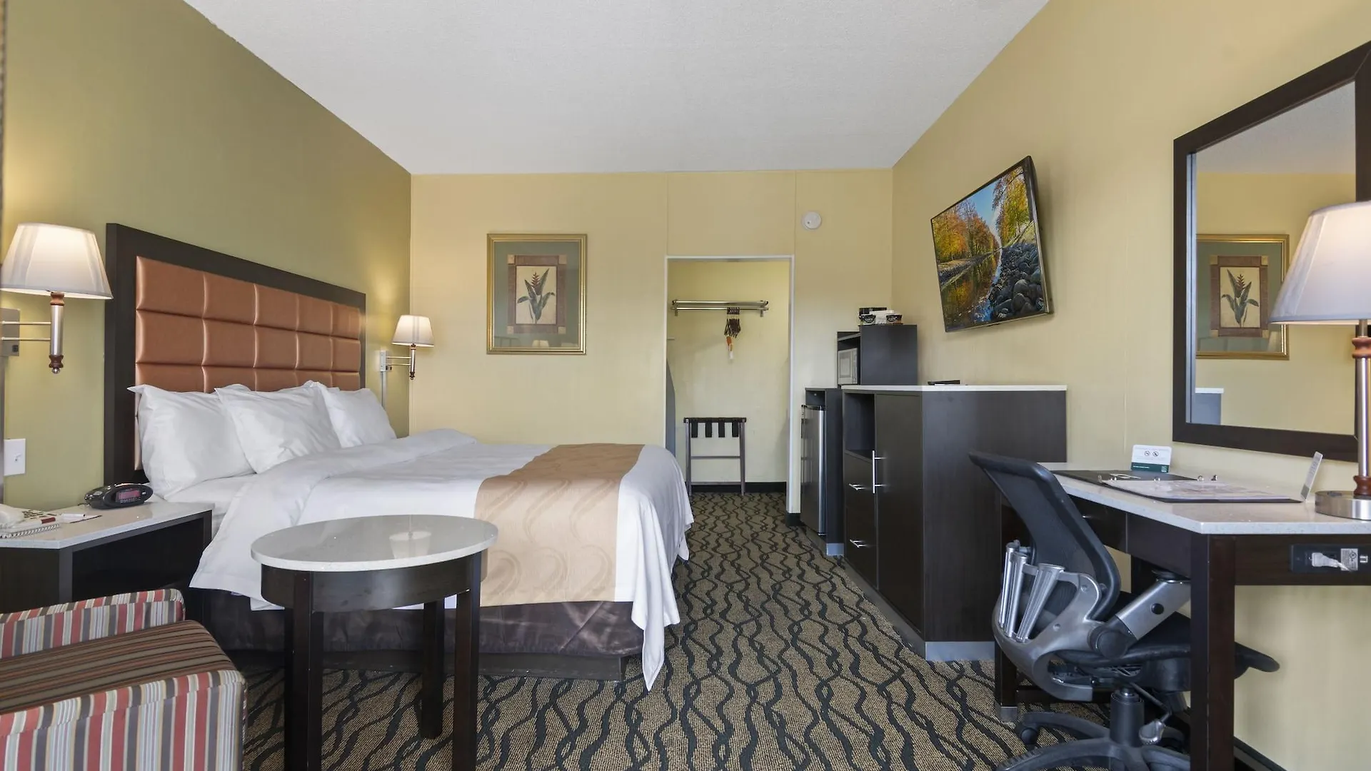 Quality Inn Airport - Cruise Port Tampa 2*,