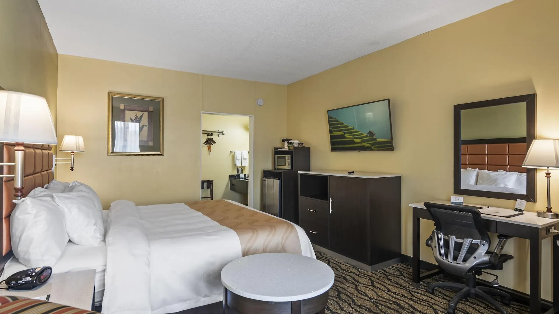 Quality Inn Airport - Cruise Port Tampa