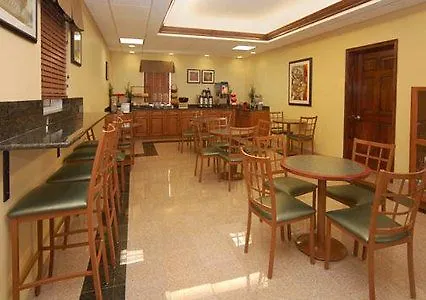 Quality Inn Airport - Cruise Port Tampa