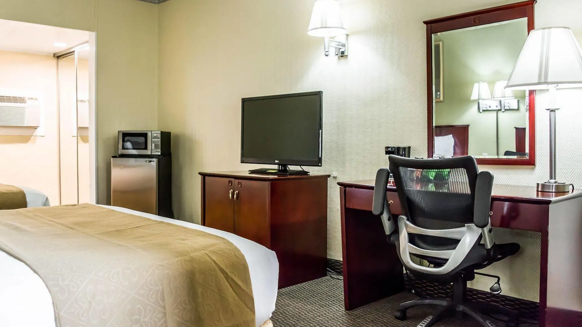 **  Quality Inn Airport - Cruise Port Tampa United States